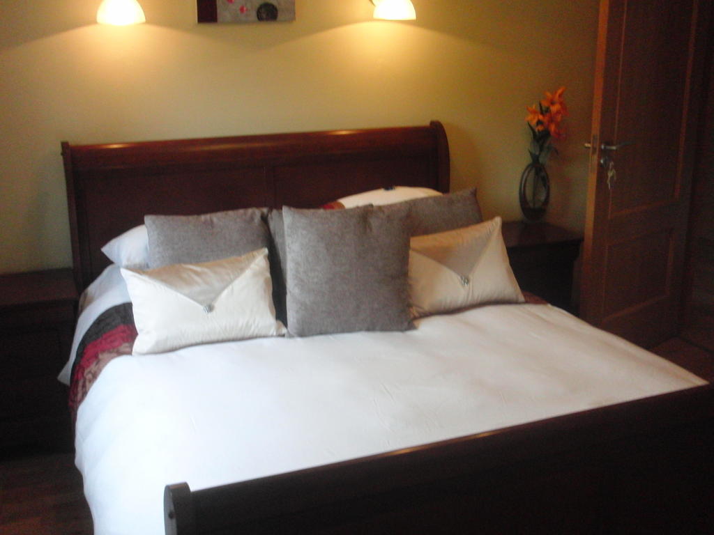 Bed and Breakfast Woodlands House Farranfore Habitación foto
